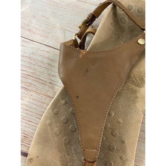 Vionic Women's Brown Leather T Strap Sandals - 11 - Picture 2 of 11